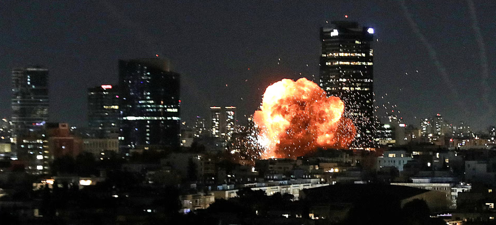 Iran Warns US Over Ground Attack as Regional Powers Meet in Pakistan