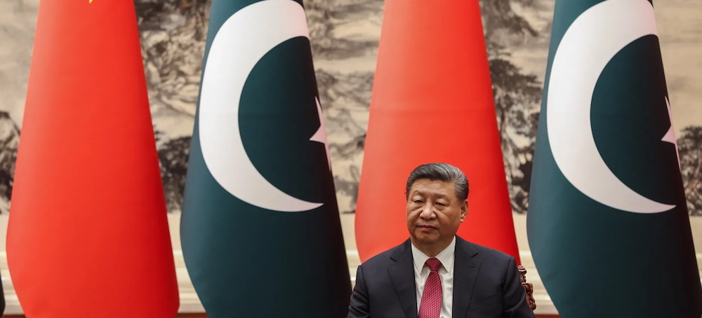 China and Pakistan Present New Iran Deal: Ceasefire for Opening Hormuz