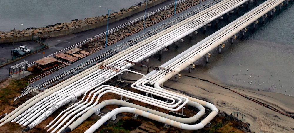 Druzhba Pipeline Restarts Russian Oil Flows to Europe, Unblocking EU Loan for Kyiv