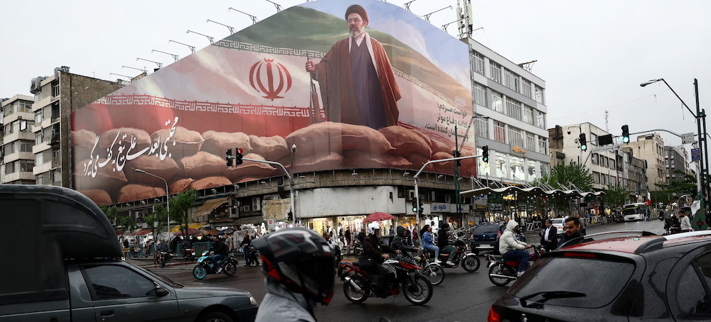 Iran’s Guards Seize Wartime Power, Weakening Supreme Leader’s Role