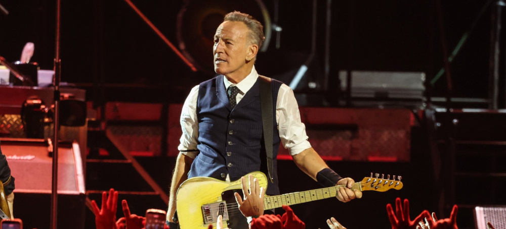 “Say Something! Do Something!“: Bruce Springsteen’s Tour Is a Call to Action