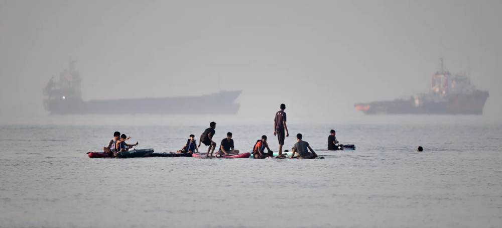 Iran and the US Trade Strikes in the Persian Gulf, Further Testing the Ceasefire