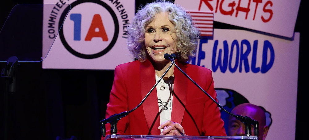 ‘We’re Coming for His Ass’: Jane Fonda, Robert De Niro and Bette Midler Target Trump at New York Benefit Concert