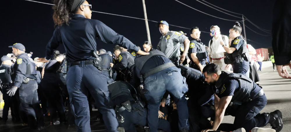 How to Shut Down an Immigrant Detention Camp