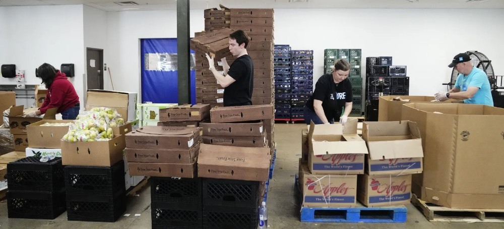 More Than 770,000 Children Are No Longer Receiving SNAP Benefits After Trump Changes Federal Food Program