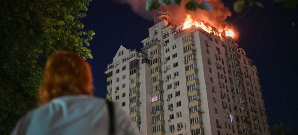 A Major Russian Attack Kills 20 in Kyiv as Ukrainian Strikes Batter Moscow’s Oil Sector