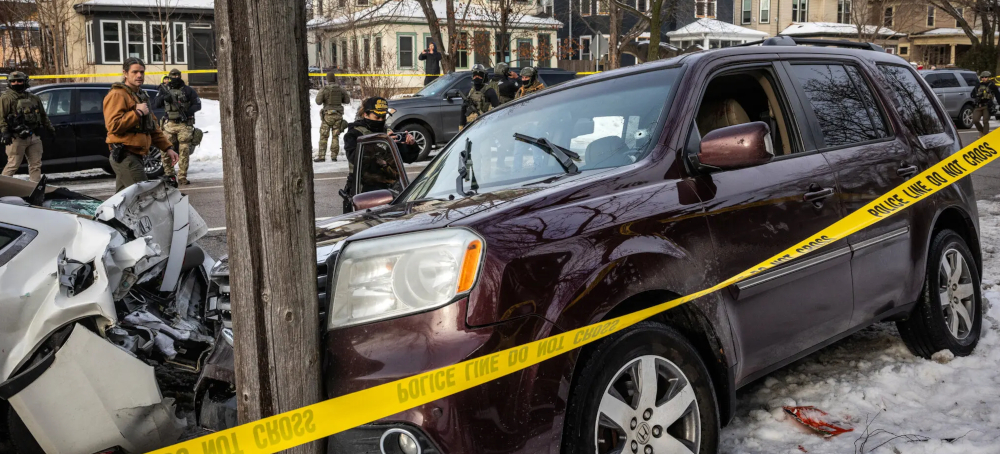 Federal Agents Were Told FBI Will No Longer Investigate ICE's Violent Interactions with the Public