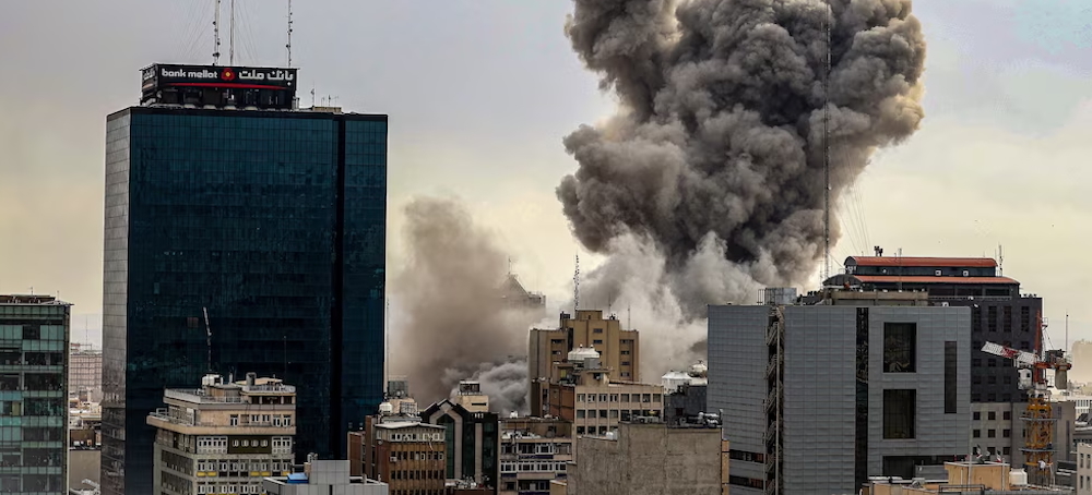 US Pounds Iran, Tehran Strikes Back at Bases in Biggest Exchange Since July