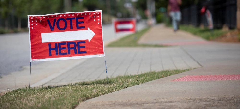 Hispanic Voters, Abandoning Trump, Are Transforming the Midterm Map