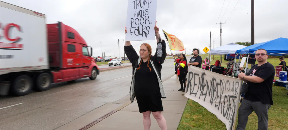 Red Scare: Solid GOP Districts Reeling From War, Price Backlash