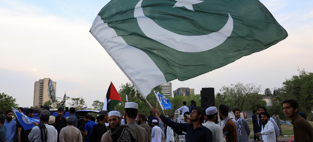 Pakistan Can Play the Messenger, Not the Mediator