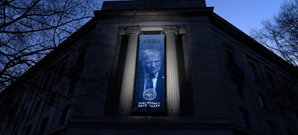 How Democrats Can Turn Trump’s Corruption Into a Political Revolution
