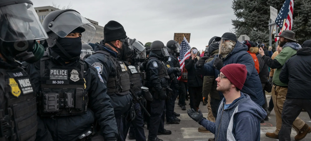 American Citizens Describe Terrifying Encounters with ICE in Minneapolis 